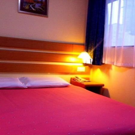 Home Inn Hotel Guiyang Fushui Middle Road المظهر الخارجي الصورة
