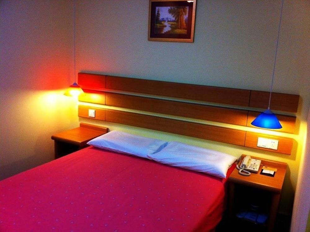 Home Inn Hotel Guiyang Fushui Middle Road المظهر الخارجي الصورة